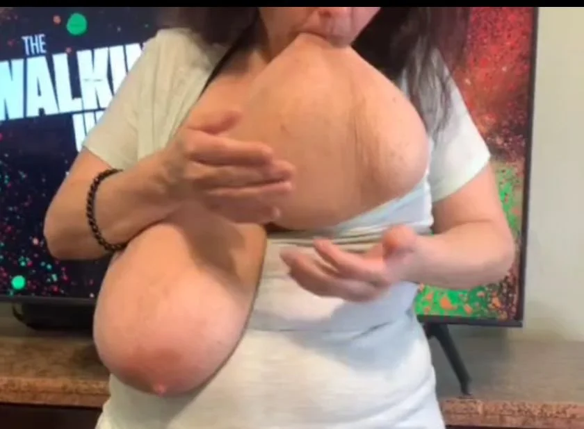 Succubust image 5