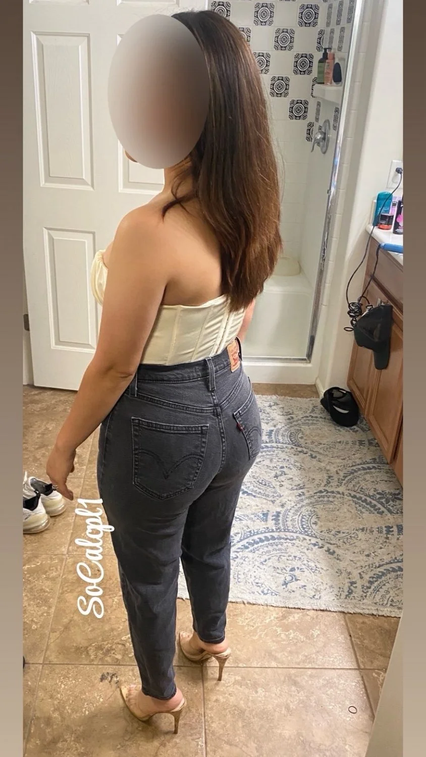 Sexy small Latina Milf from SoCal. Thoughts. Dm is open. Share l image 3