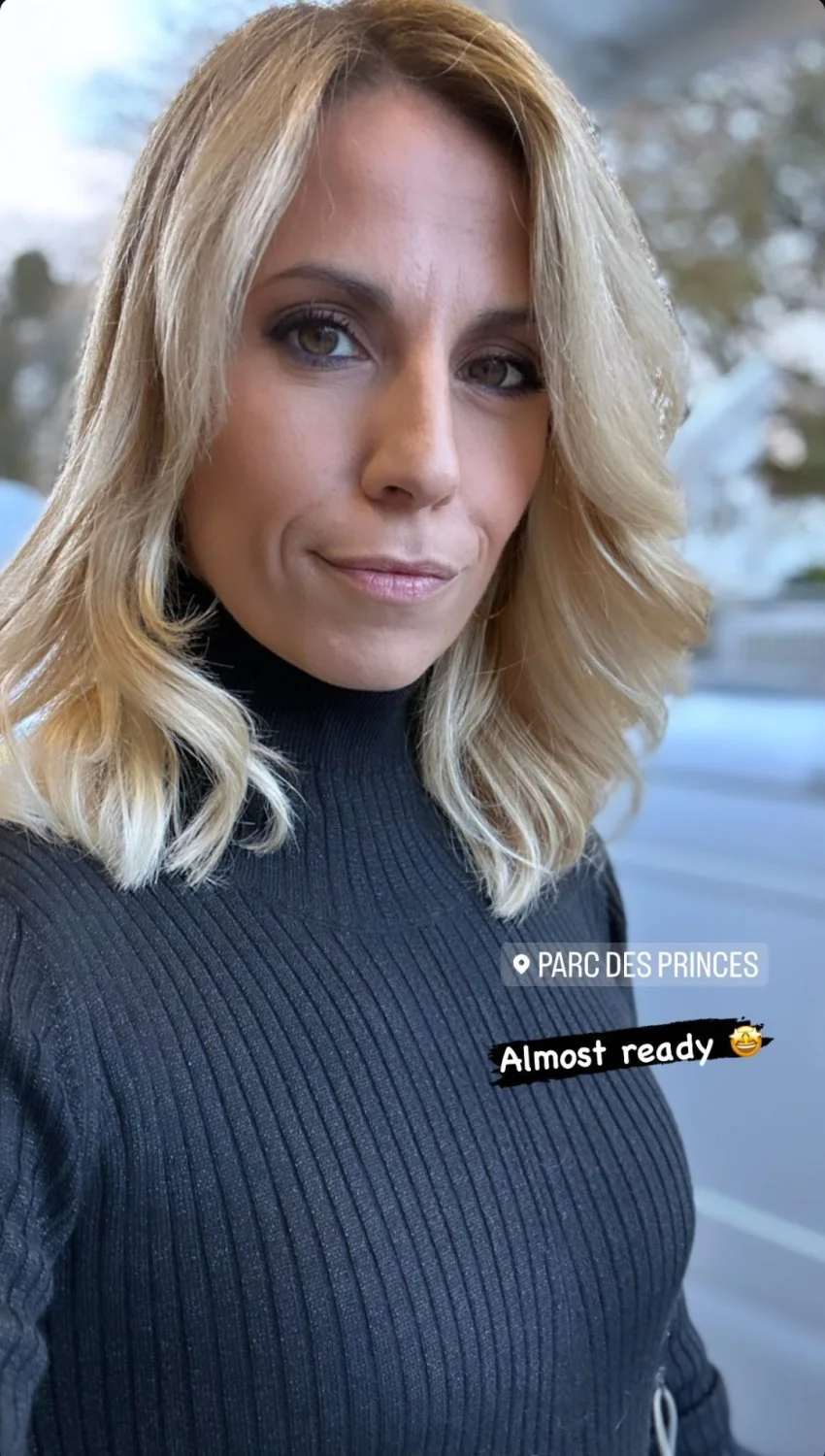 Giulia Mizzoni hot italian journalist image 7