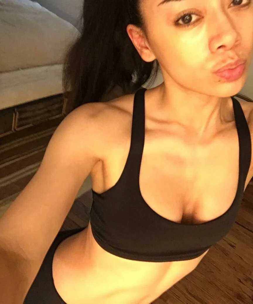Aimee Garcia Hot Ass & Small Breast & BangingBody Makes Me Throb! She Such A Gorgeous CockTease 🥵🤤 image 20