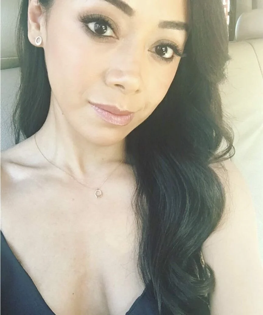 Aimee Garcia Hot Ass & Small Breast & BangingBody Makes Me Throb! She Such A Gorgeous CockTease 🥵🤤 image 26