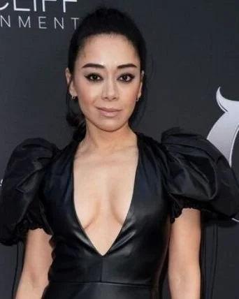 Aimee Garcia Hot Ass & Small Breast & BangingBody Makes Me Throb! She Such A Gorgeous CockTease 🥵🤤 image 29