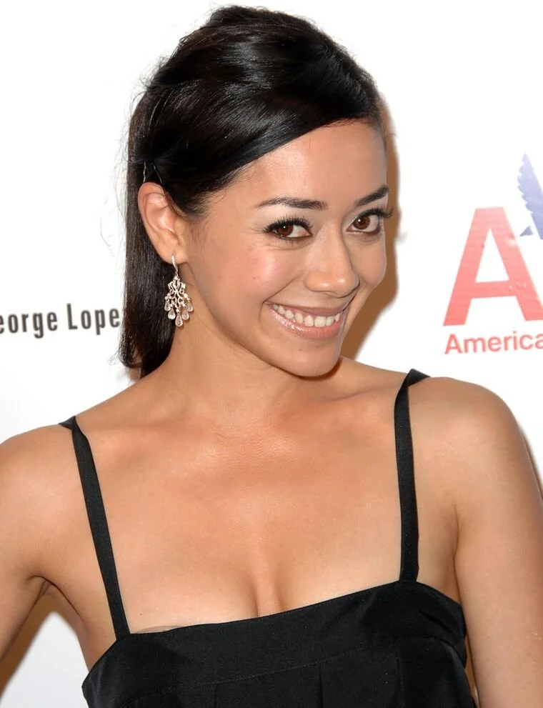 Aimee Garcia Hot Ass & Small Breast & BangingBody Makes Me Throb! She Such A Gorgeous CockTease 🥵🤤 image 36