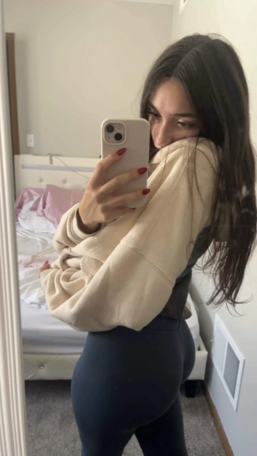 Gym Girl image 5