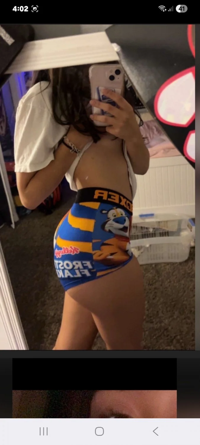 Gym Girl image 6