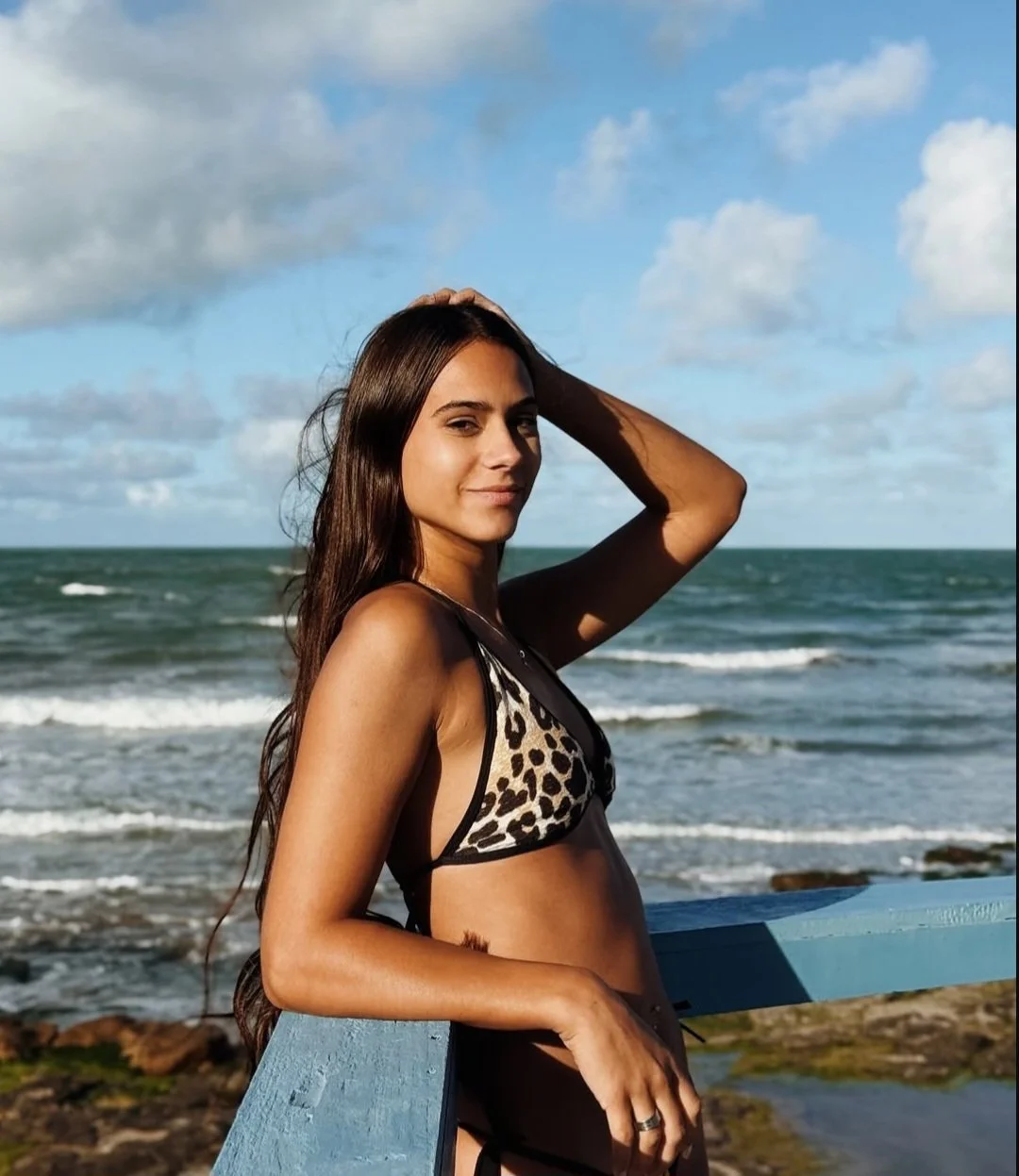 Nazarena hermosa morocha Argentina exhibida para dedicarle pajas sin fin image 5