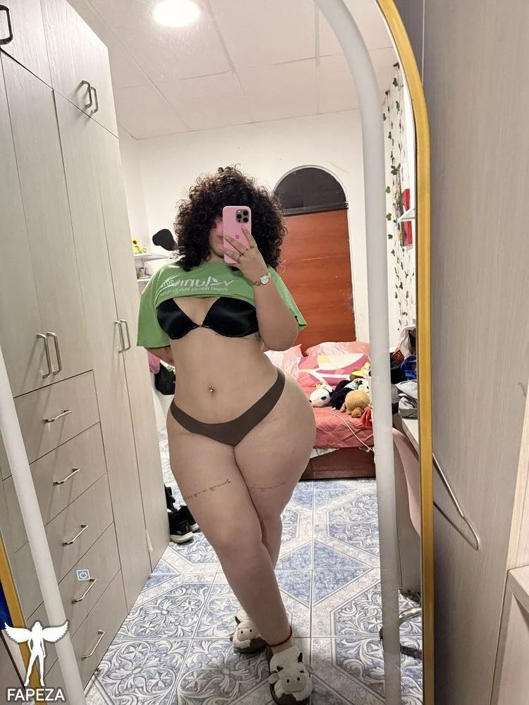 Hadasha Escobar Gordibuena Latina 5 image 13
