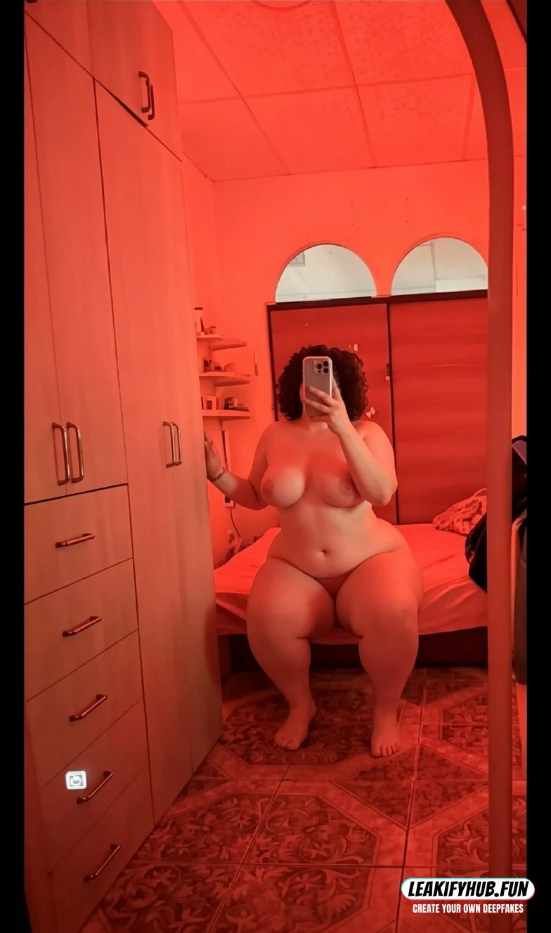 Hadasha Escobar Gordibuena Latina 5 image 2