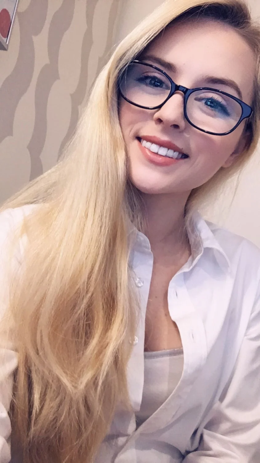 Webslut-Blonde Beauty-Rebekah Snow-Lost image 36