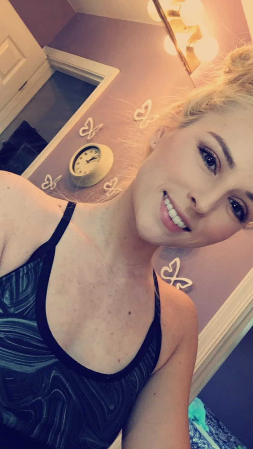Webslut-Blonde Beauty-Rebekah Snow-Lost image 7