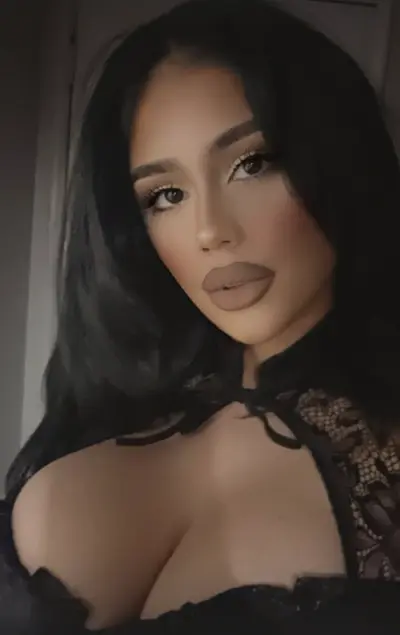 Thick Latina With the Heavies cover image
