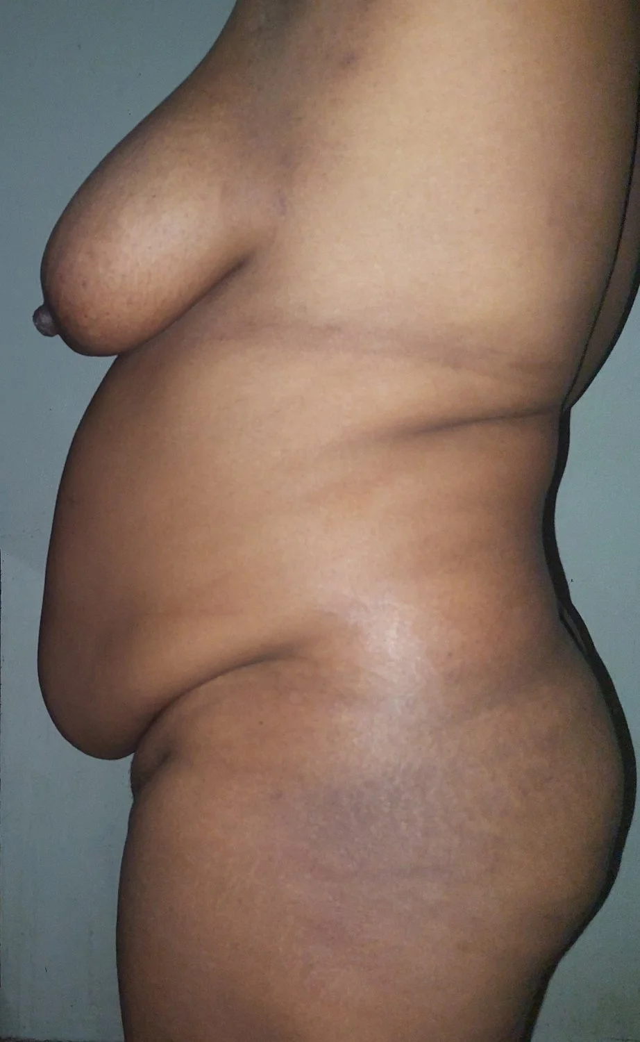Fijian Milf 💦 image 2