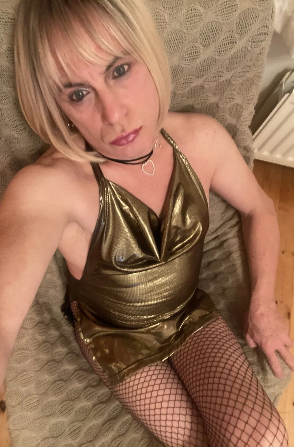 Izzy Album 1 image 2