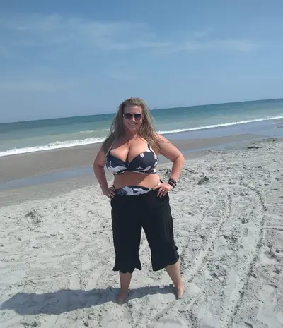 Best friends Mom loves to tease cover image