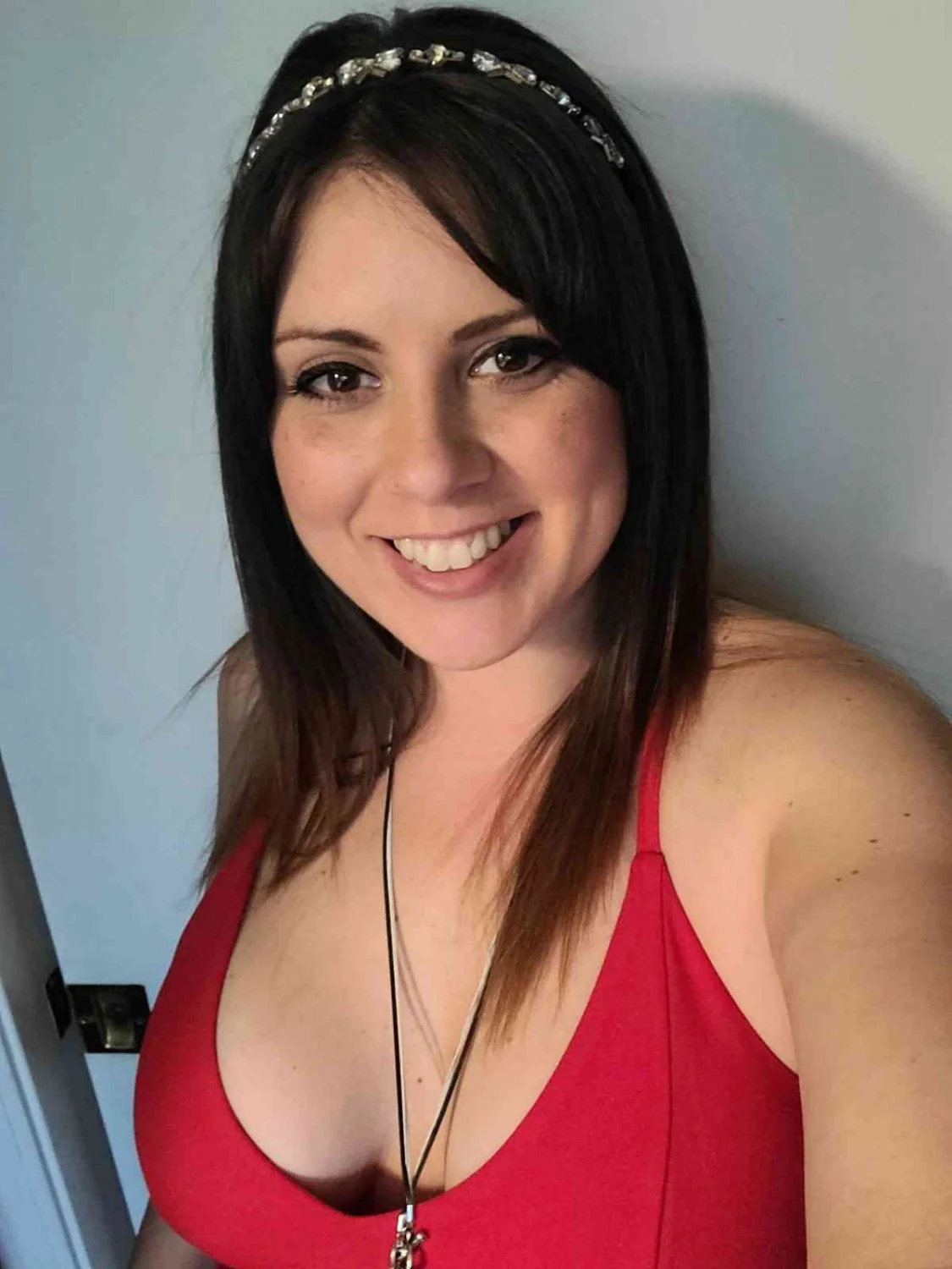 Thick slut wife shared by hubby image 3