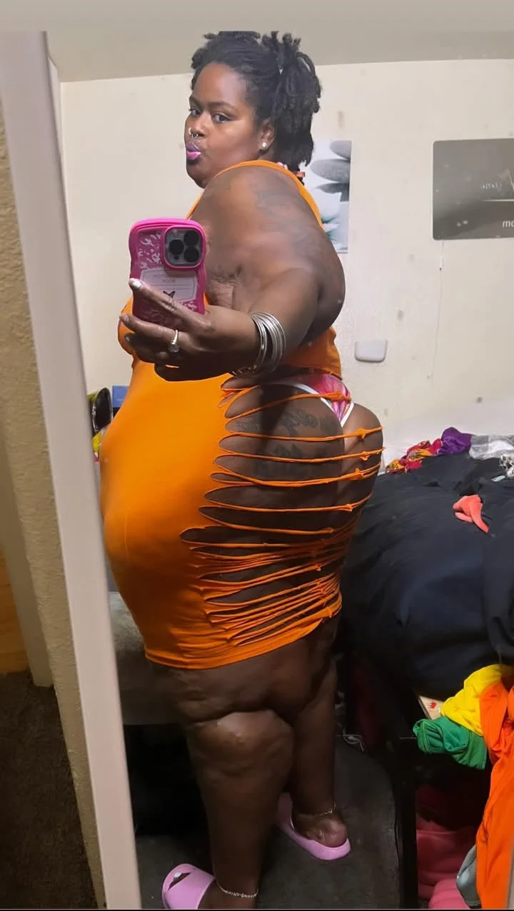 Cute Chunky Ebony Bbw Dat Luv Her Ass Out I'd Beat That Asshole Up & I Would Not Pull Out 103 image 15