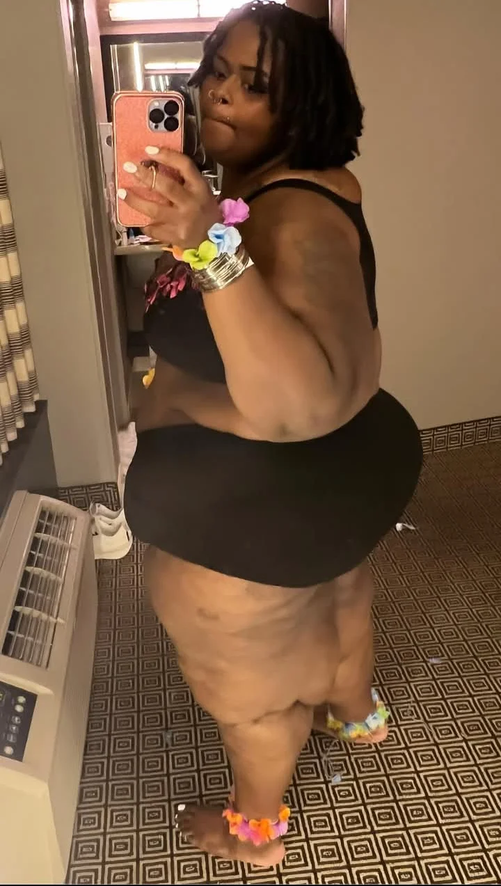 Cute Chunky Ebony Bbw Dat Luv Her Ass Out I'd Beat That Asshole Up & I Would Not Pull Out 103 image 34