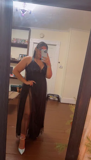 Latina BBW image 4