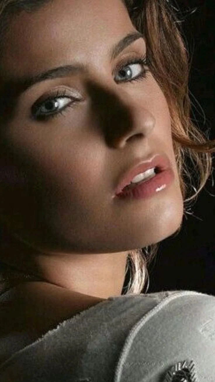 Nelly Furtado image 14