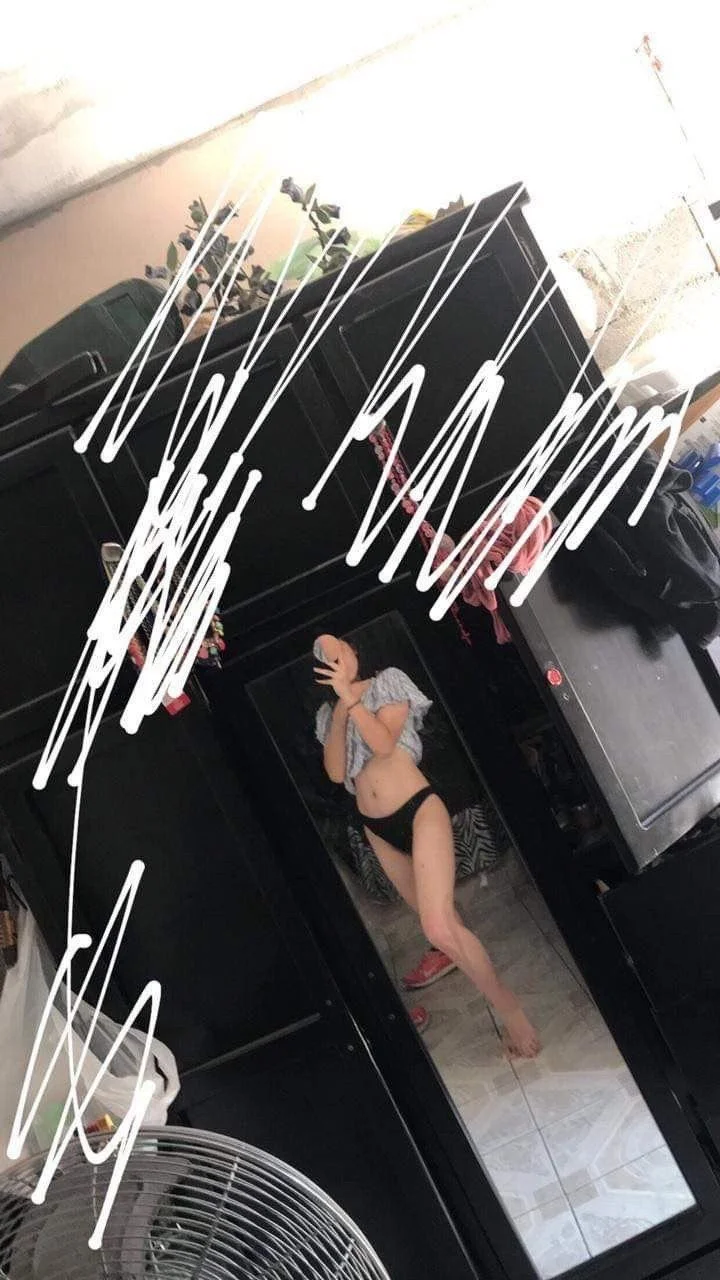 Mi amiga expuesta image 8