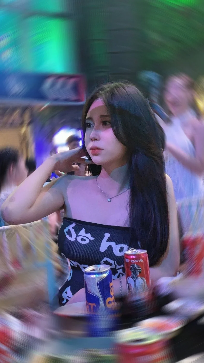 Ladyboy vanie image 14