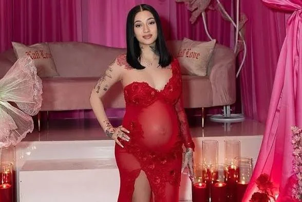 I want to impregnate Bhad Bhabie image 5