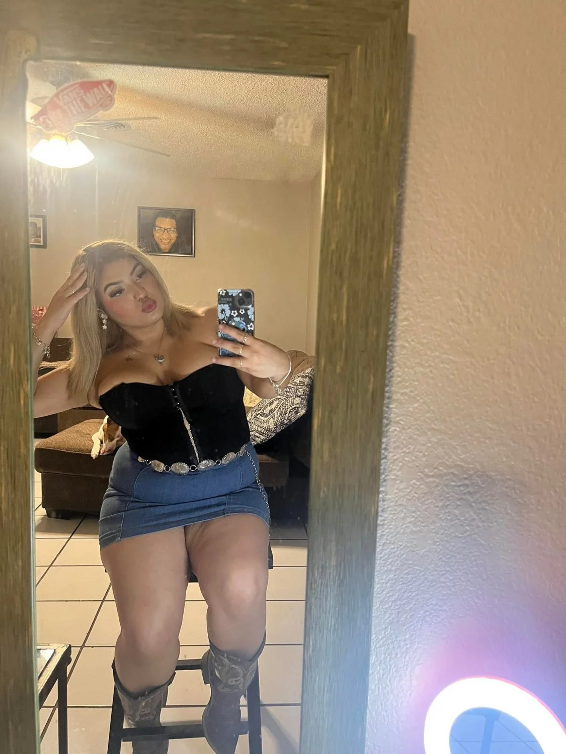 Blondie image 2