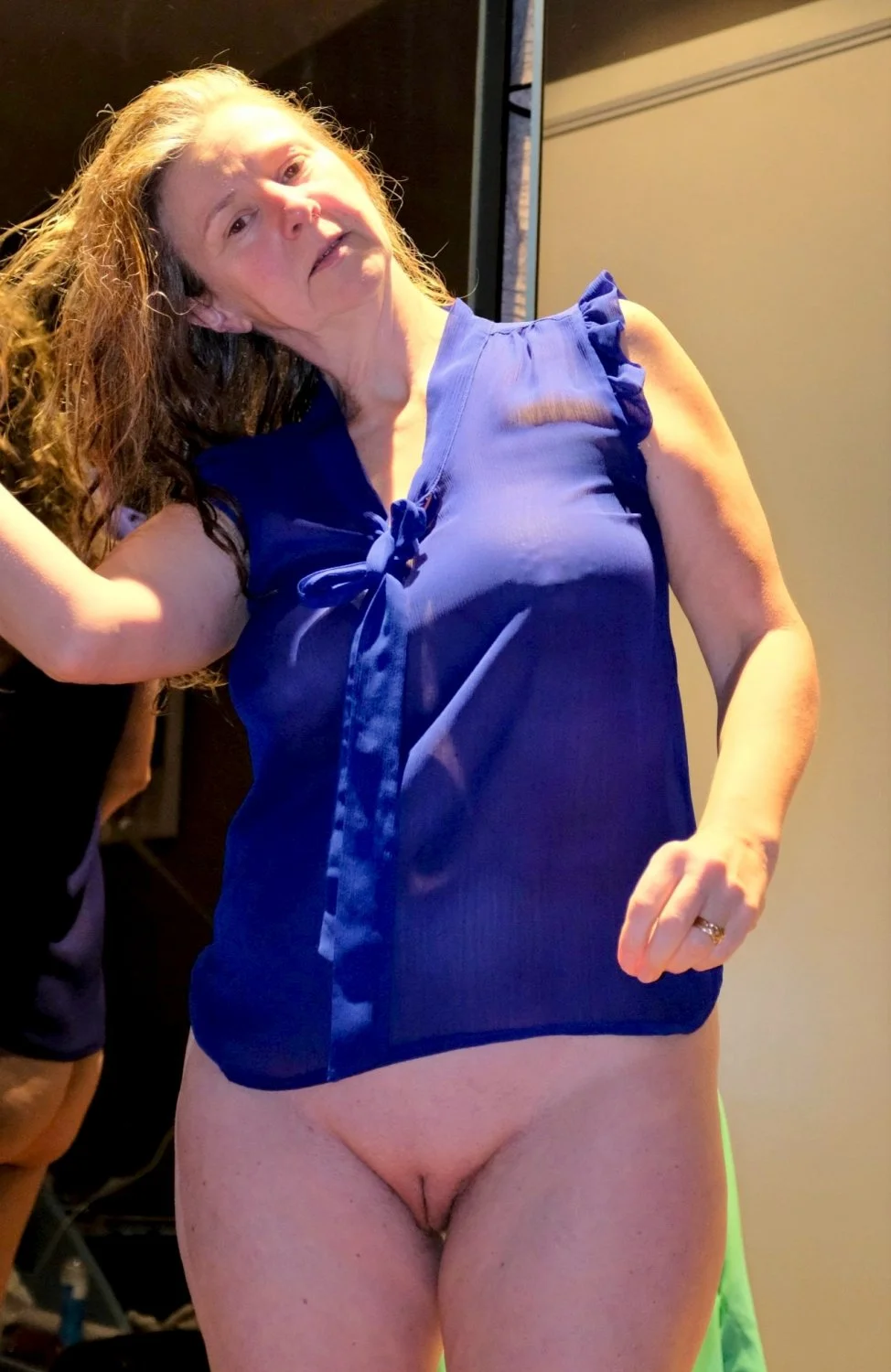 Amateur wives and girlfriends image 4