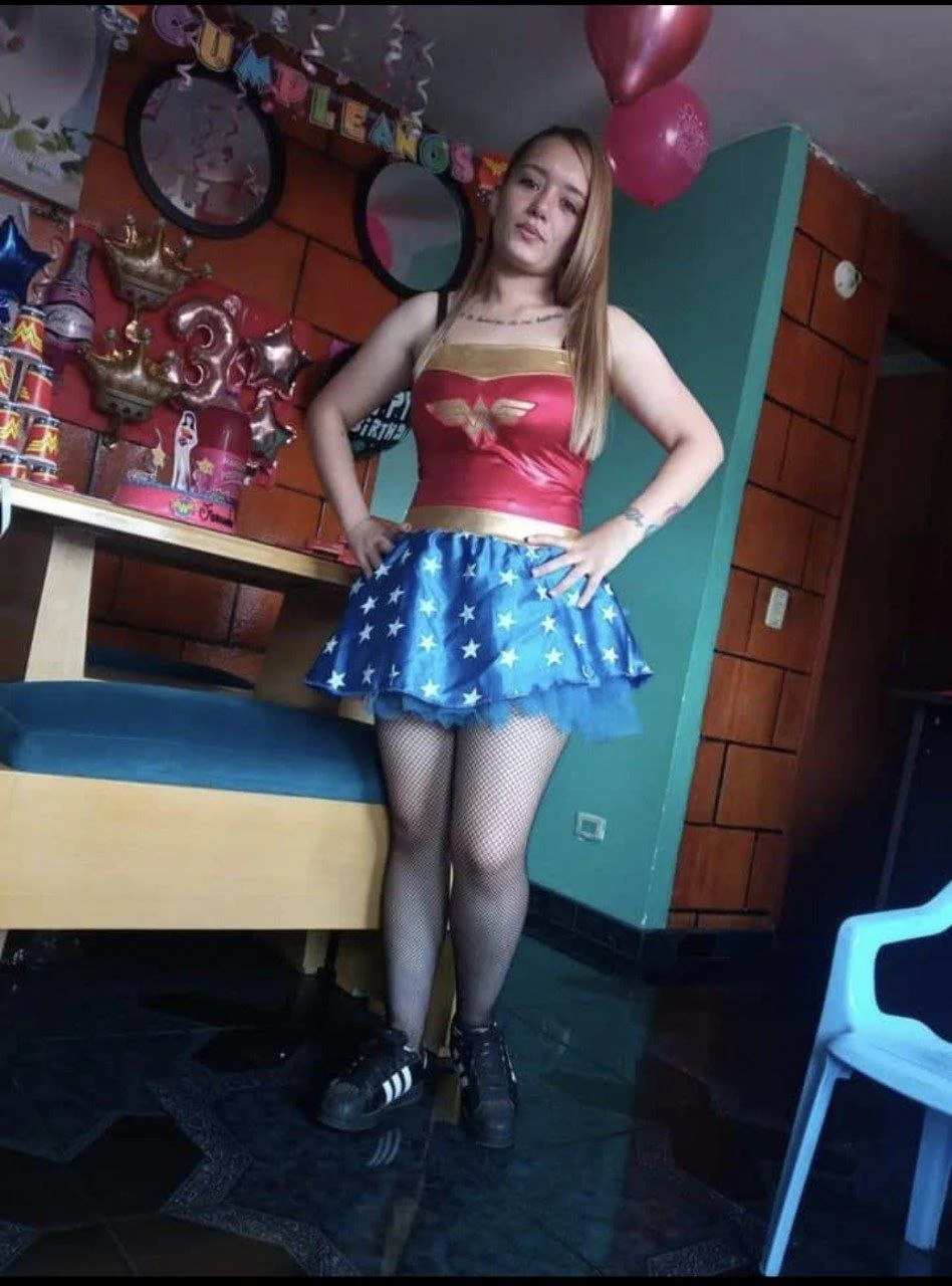 Malparida tetona de 25 años, la perra se llama Natalia y le gusta ser usada como saco de semen image 10
