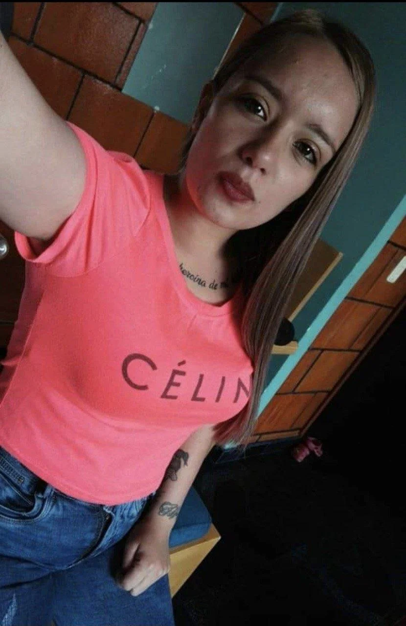 Malparida tetona de 25 años, la perra se llama Natalia y le gusta ser usada como saco de semen image 12