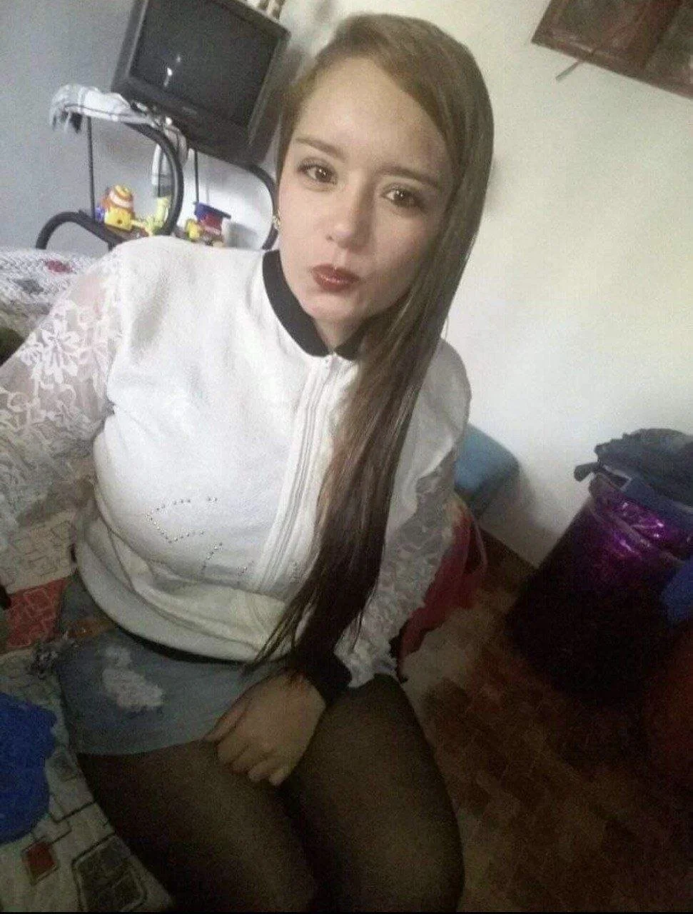 Malparida tetona de 25 años, la perra se llama Natalia y le gusta ser usada como saco de semen image 13