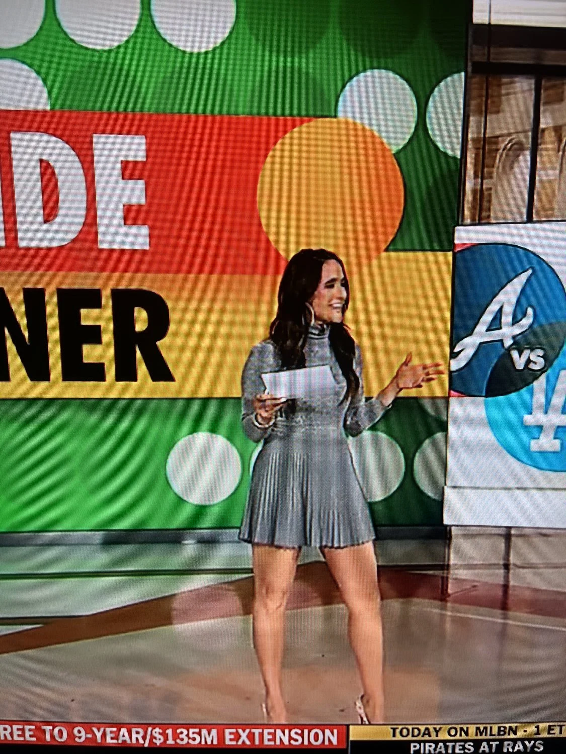 I wonder if Lauren Shehadi knows thousands of dudes jerk off to her when she’s on tv image 3