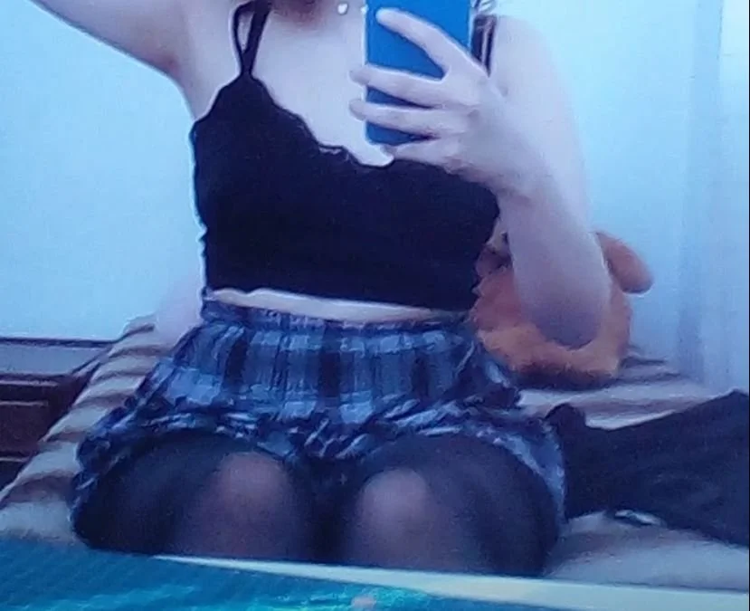 Seguidor cornudo nos regala a su rica puta novia Sione Sánchez Cruz image 10