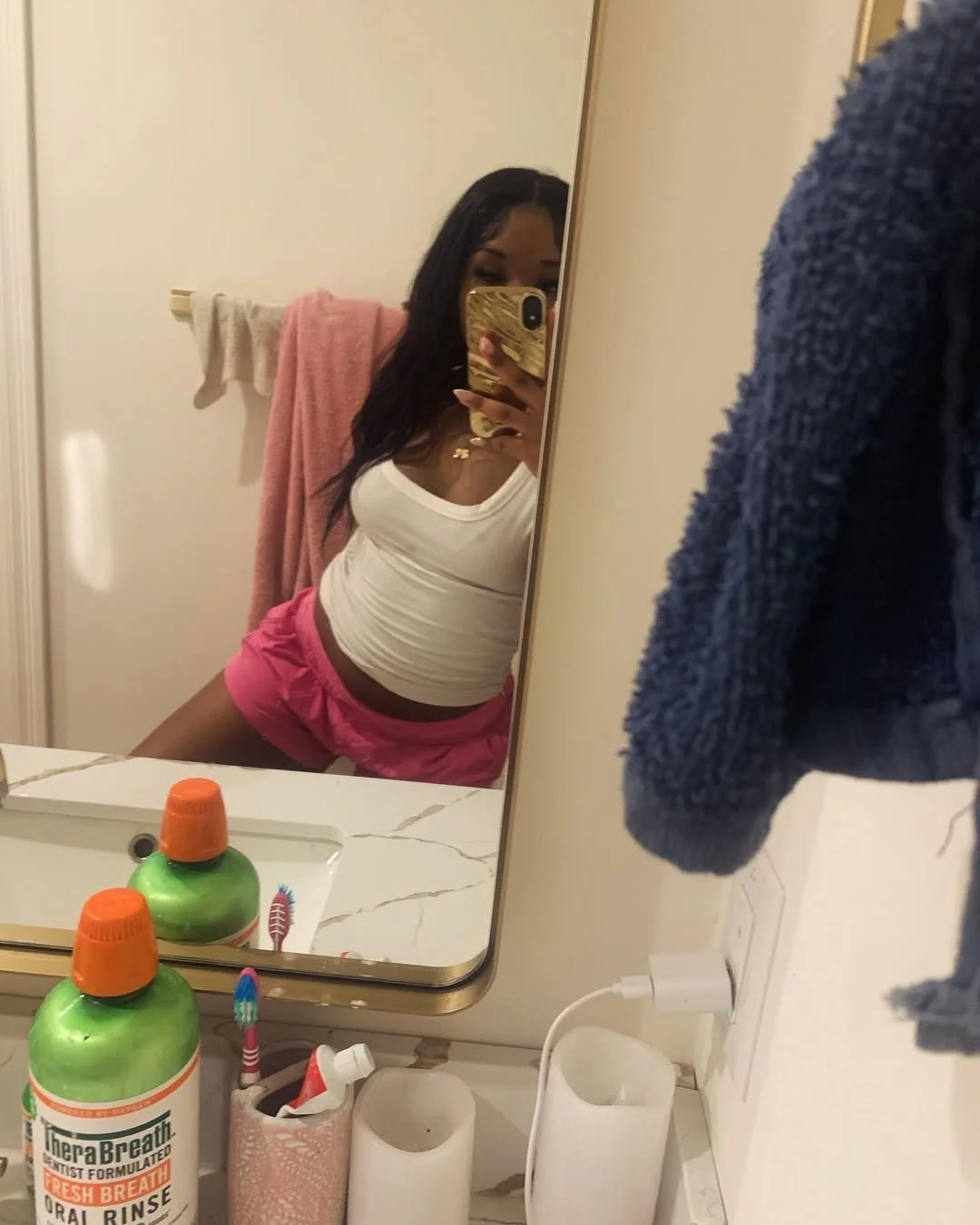 Big booty butter face teen main image