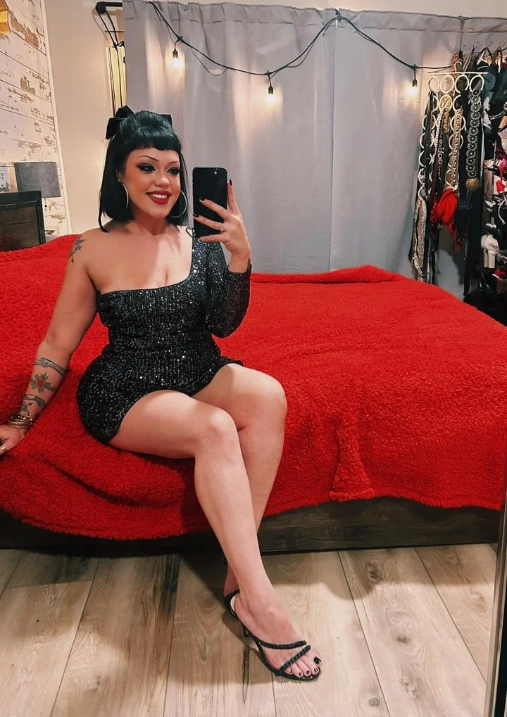 Thick Snowbunnies image 31