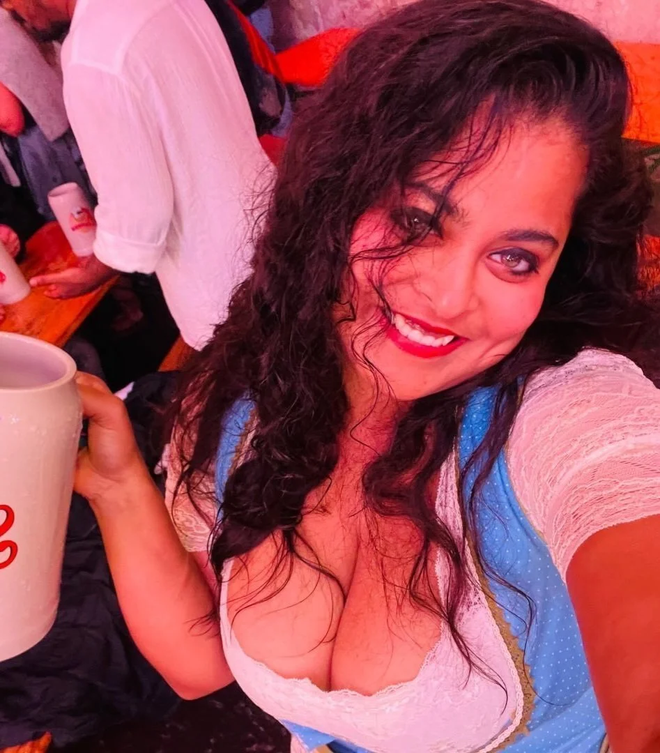 Indian sluts have good genes like look at her tits main image