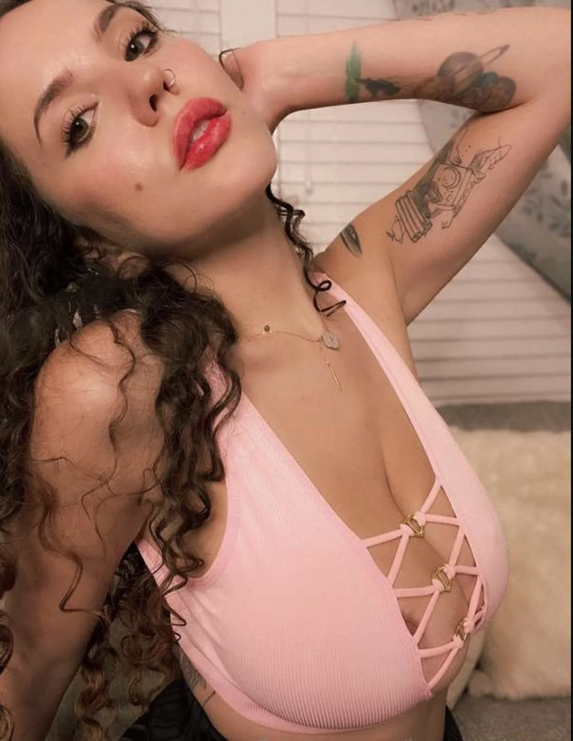 Laura exposing her big tits image 5
