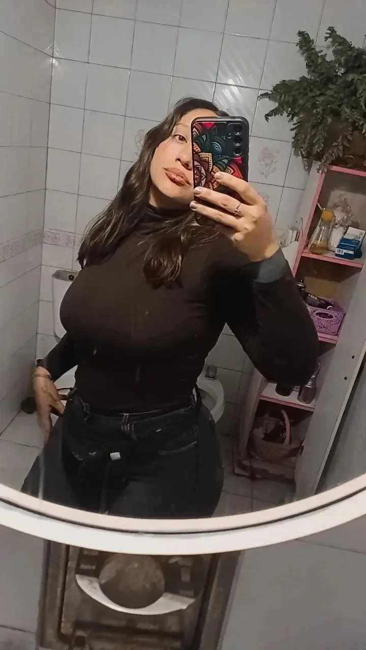 aphwom big fat ass and natural tits part. 3 image 33