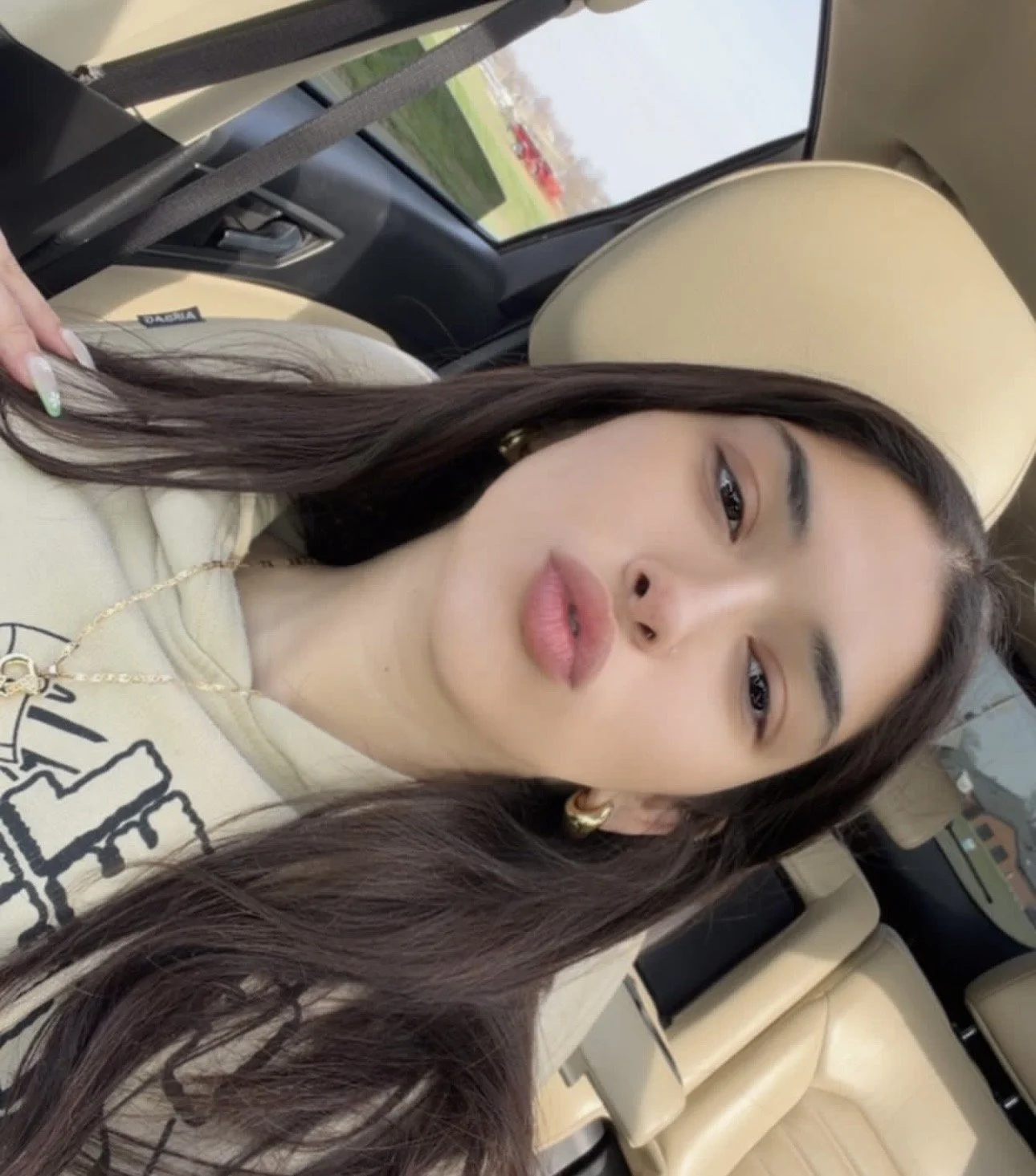 Hot latina 18yo image 6