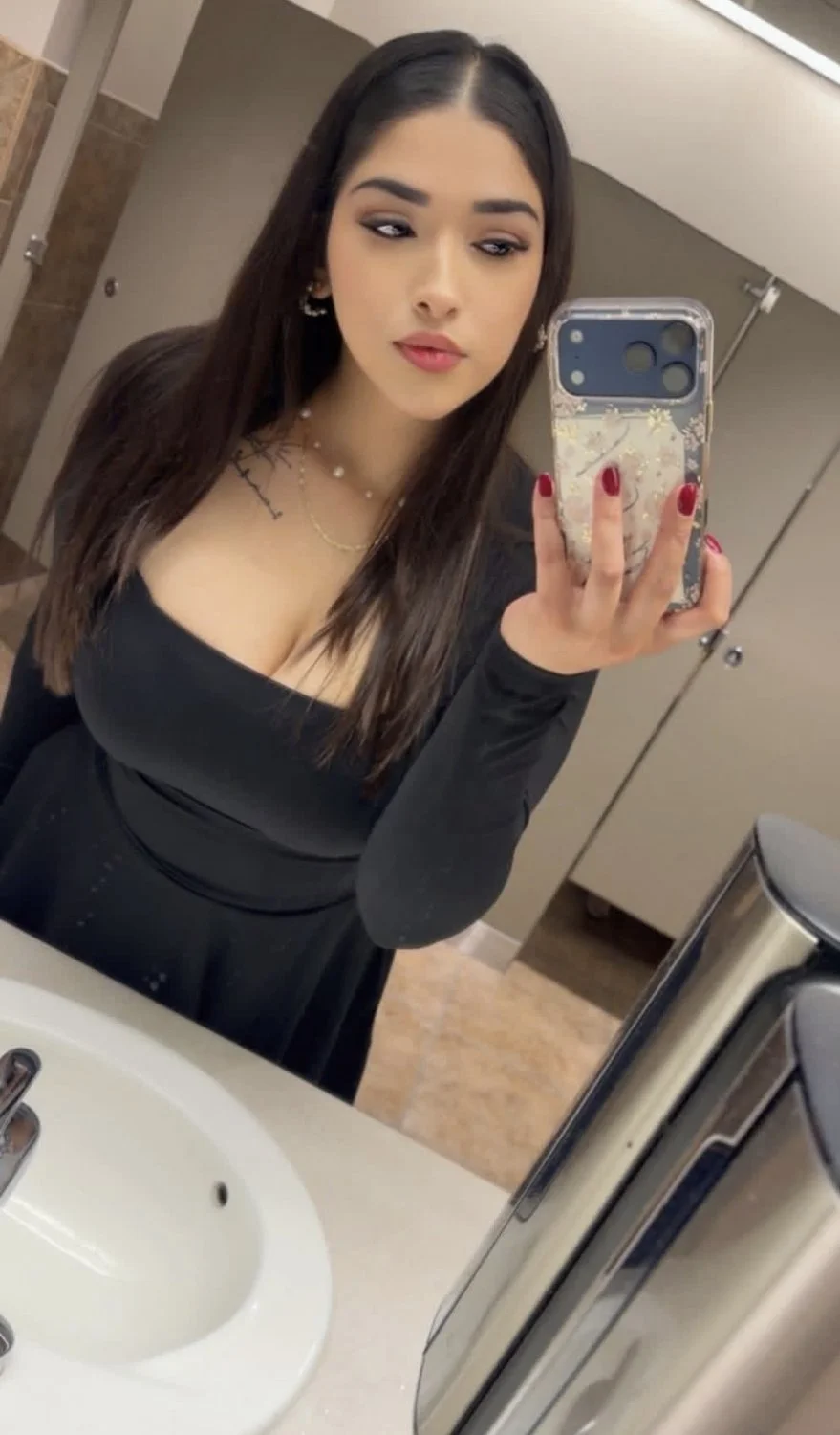 Hot latina 18yo image 9