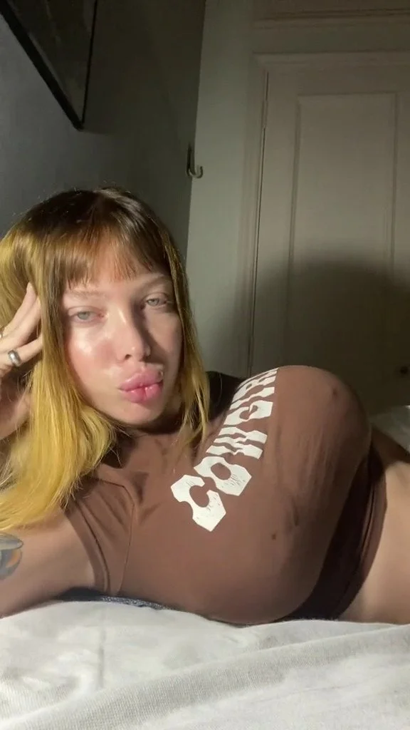 Chilean Student Huge Tits image 5