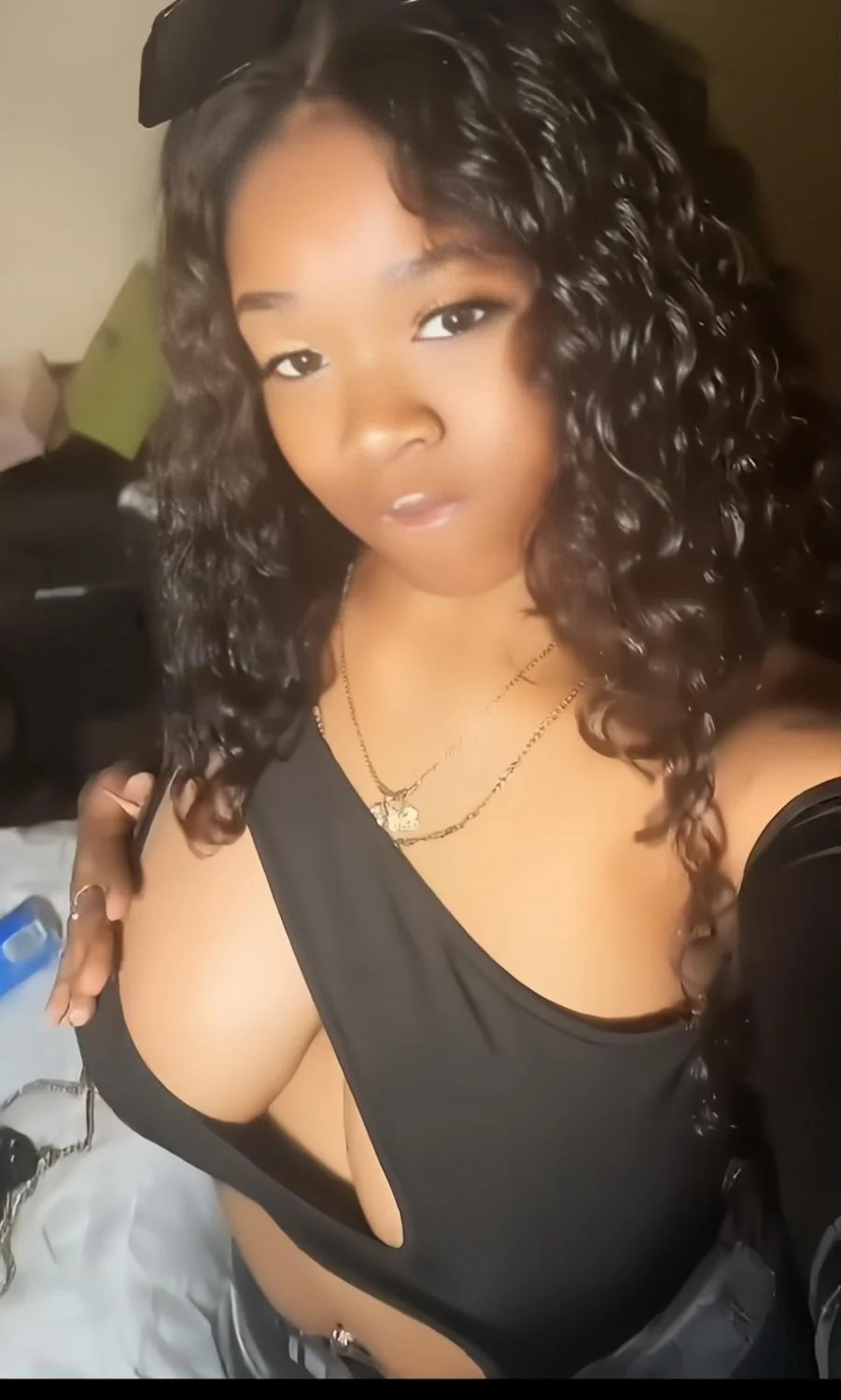 Amazing Tits image 2
