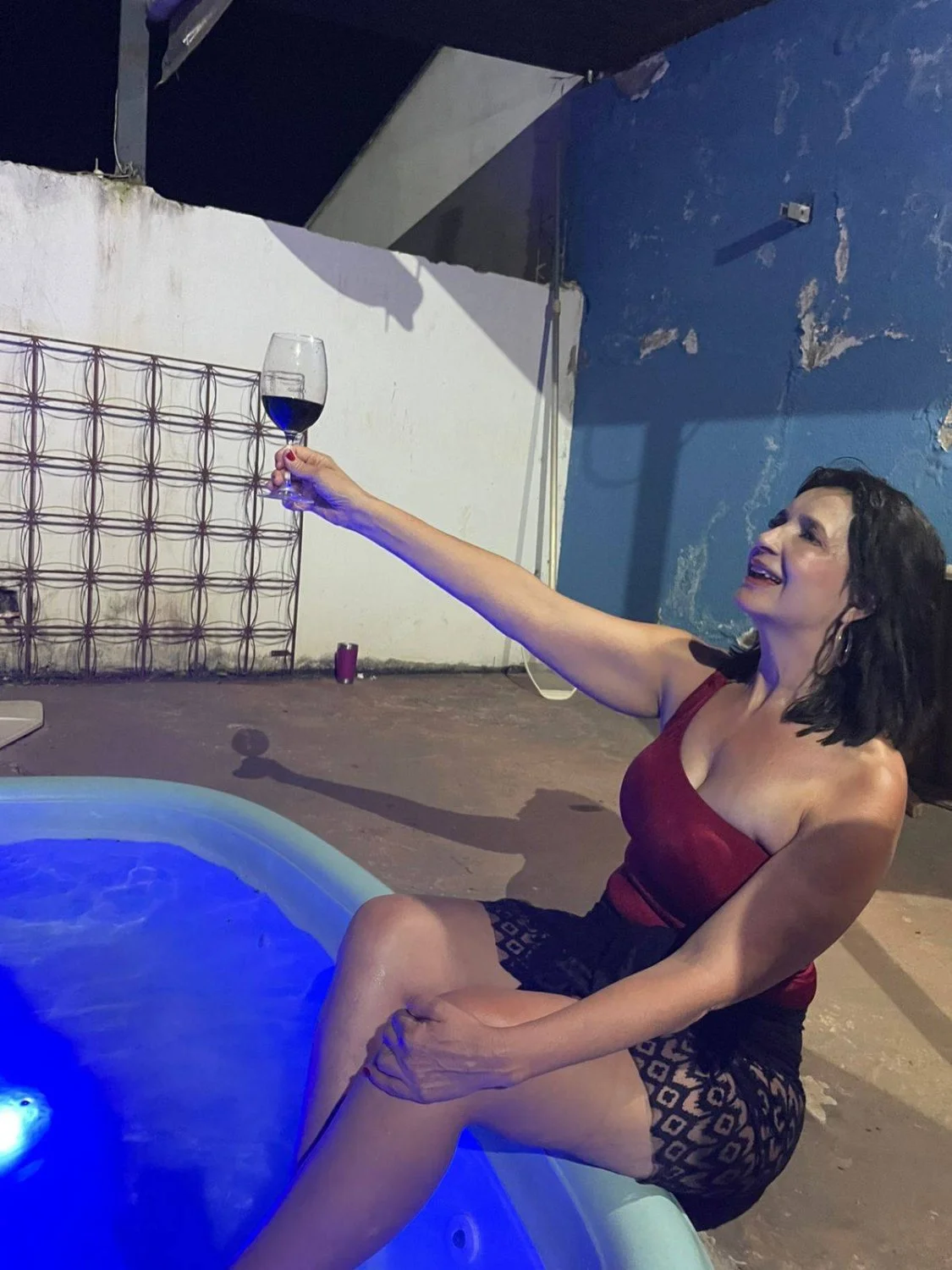 Coroa muito gostosa, adora se exibir com roupas de academia. Rabuda image 39