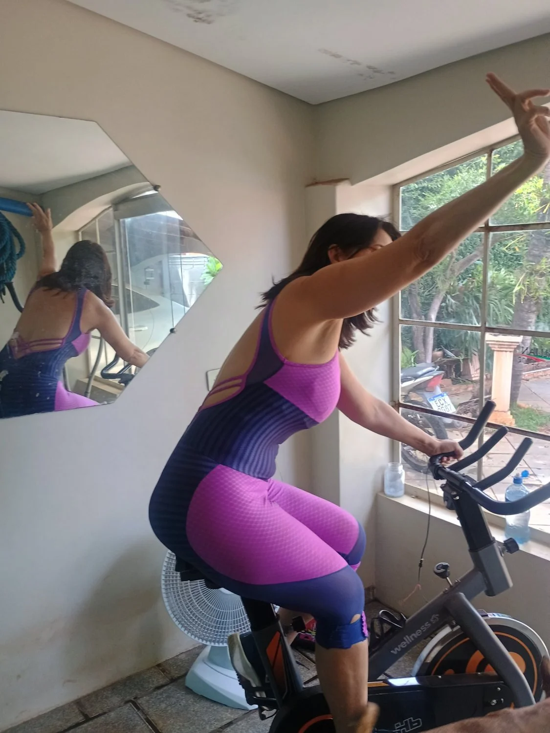 Coroa muito gostosa, adora se exibir com roupas de academia. Rabuda image 44