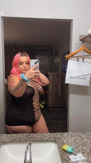 Snow bunny with FAT THICK ASS @ cocobaabyyy image 17