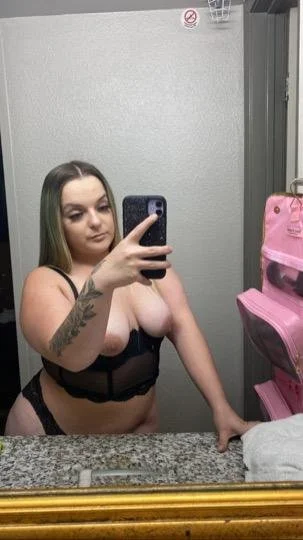 Snow bunny with FAT THICK ASS @ cocobaabyyy image 20