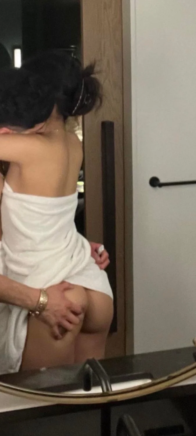 Gorgeous Latina Bop image 3