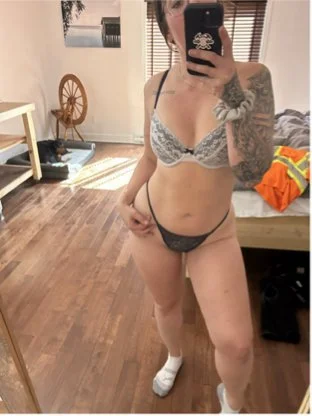 AI Upgrade women 1 main image