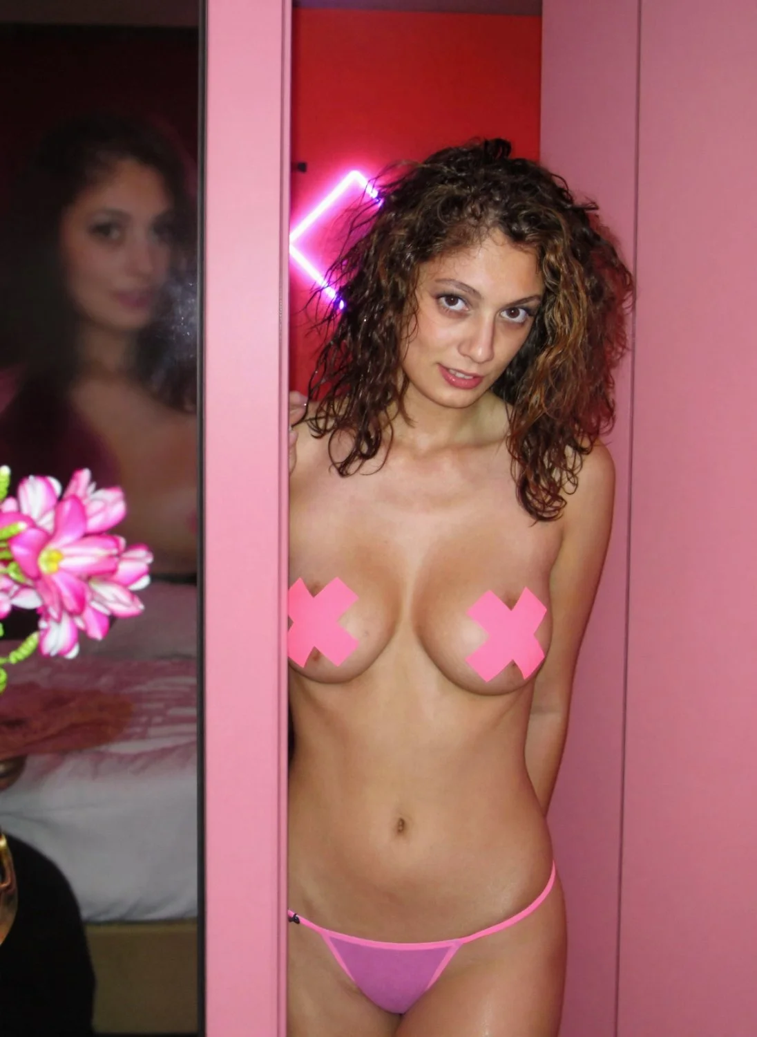 Which one AI faked sluts you like best and I should post more of her? (Comment from 1 to 18) image 8