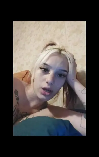 Padrastu fode novinha vazou video cover image